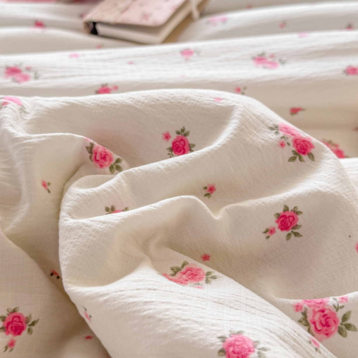 91家纺网 家纺一手货源 找家纺 （总）雅蔓依家纺 2026春夏新款三角针贝壳边木棉云感双层纱棉花夏被夏凉被空调被