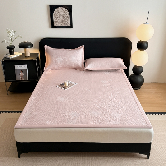 91家纺网 家纺一手货源 找家纺 （总）鑫琪莱家纺 2026新款提花浮雕凉豆豆凉感凉席床单款