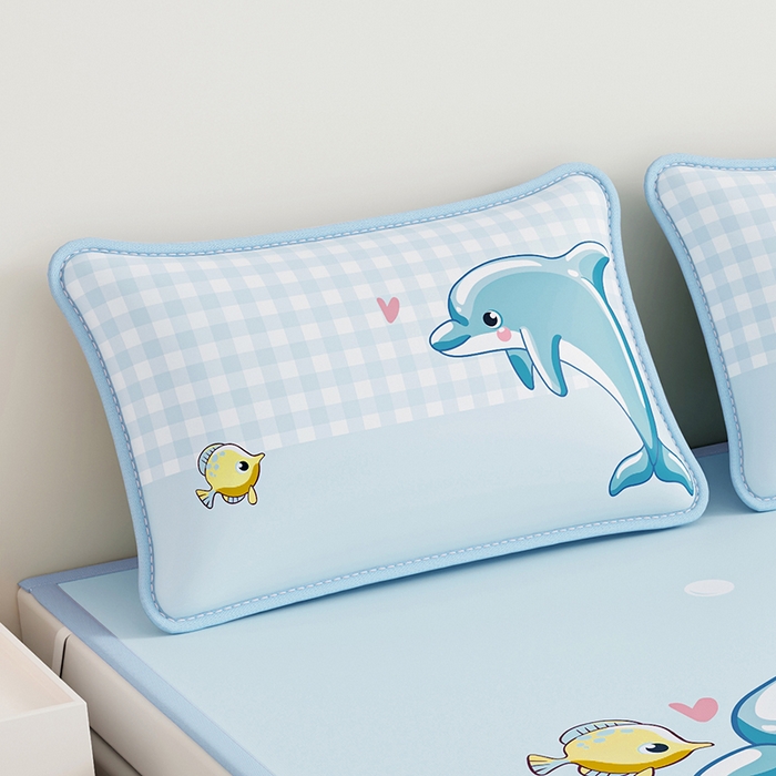 91家纺网 家纺一手货源 找家纺 家品罗兰 2026新款小冰皮卡通冰丝枕套 海豚奇遇