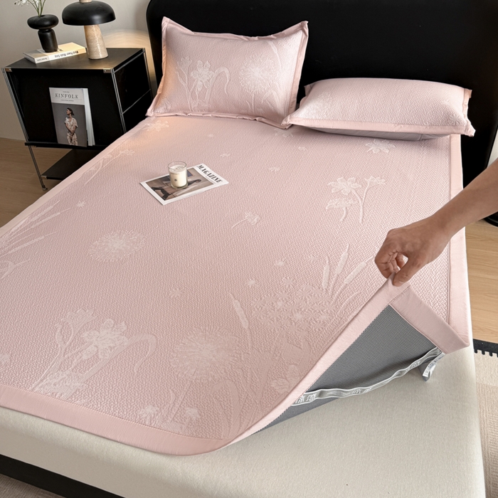 91家纺网 家纺一手货源 找家纺 （总）鑫琪莱家纺 2026新款提花浮雕凉豆豆凉感凉席床单款