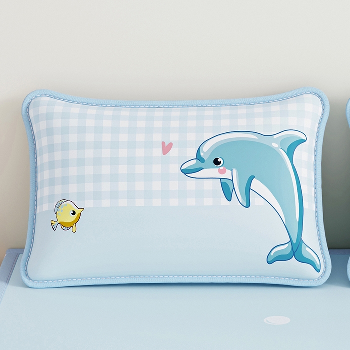 91家纺网 家纺一手货源 找家纺 家品罗兰 2026新款小冰皮卡通冰丝枕套 海豚奇遇