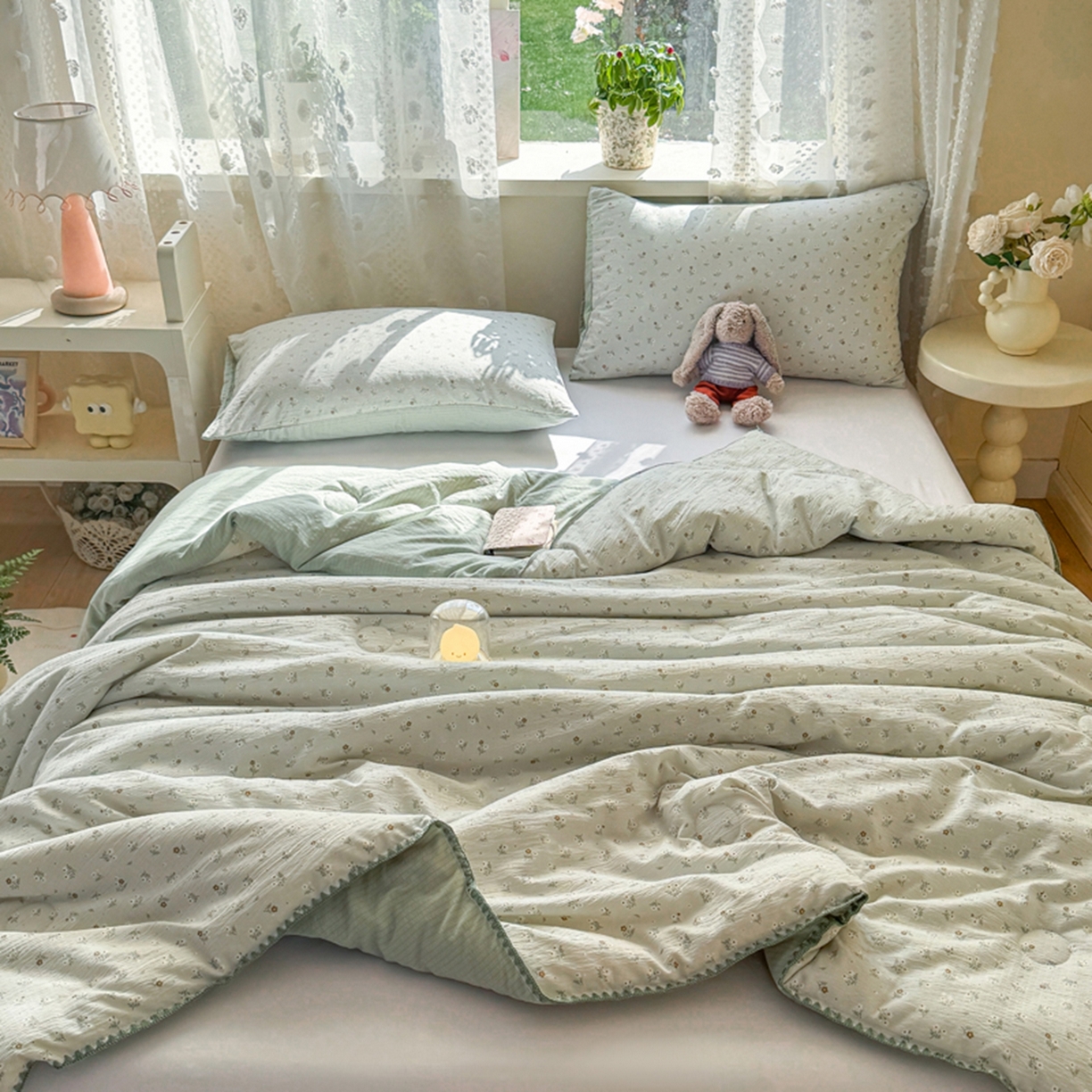 91家纺网 家纺一手货源 找家纺 雅蔓依家纺 2026春夏新款三角针贝壳边木棉云感双层纱棉花夏被夏凉被空调被 春漾