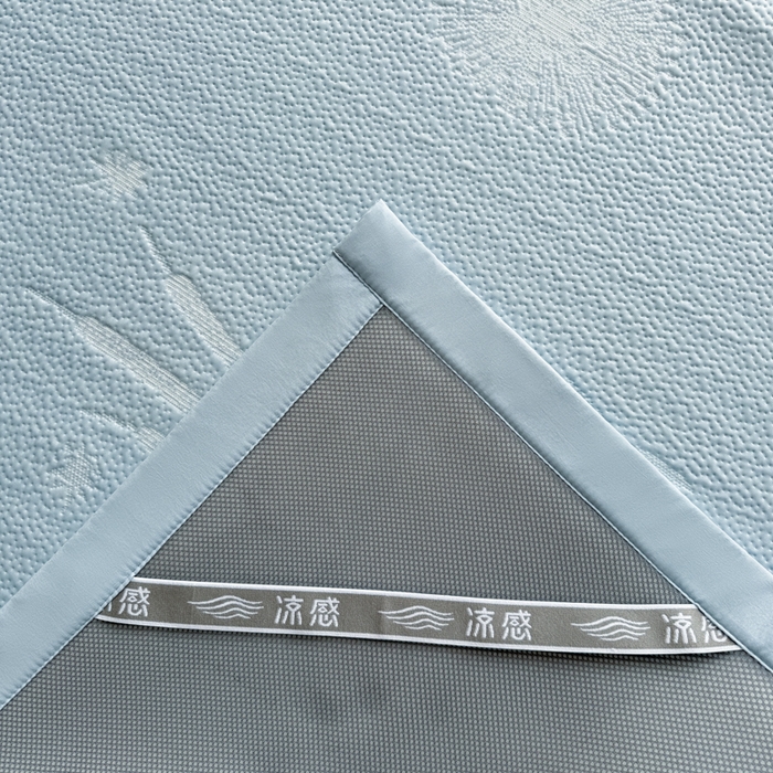 91家纺网 家纺一手货源 找家纺 鑫琪莱家纺 2026新款提花浮雕凉豆豆凉感凉席床单款 蒲公英蓝