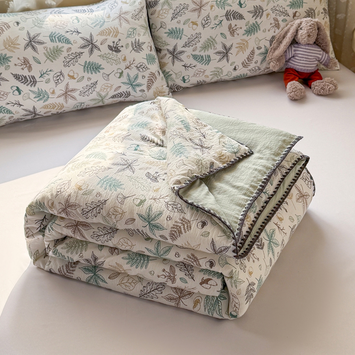 雅蔓依家纺 2026春夏新款三角针贝壳边木棉云感双层纱棉花夏被夏凉被空调被 假日森林