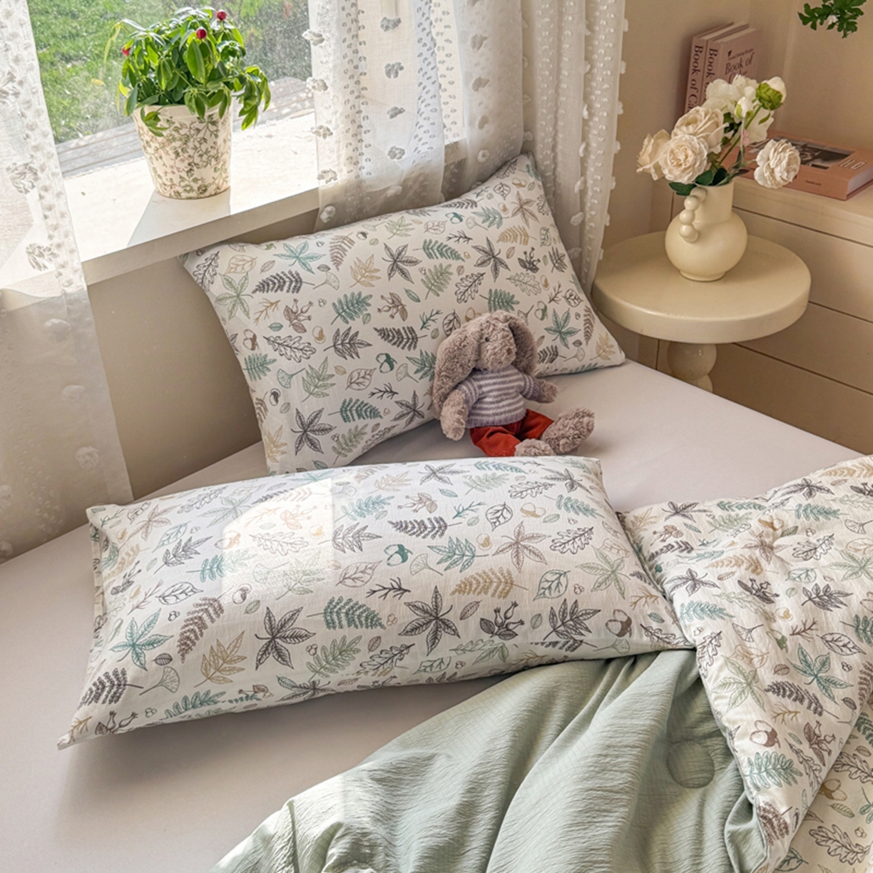 91家纺网 家纺一手货源 找家纺 雅蔓依家纺 2026春夏新款三角针贝壳边木棉云感双层纱棉花夏被夏凉被空调被 假日森林