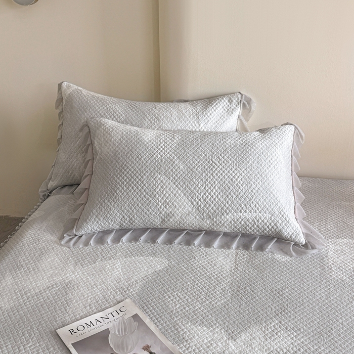 91家纺网 家纺一手货源 找家纺 诺梵家纺 2026新款冰豆豆PE高分子凉感双层床裙款凉席 蝶影-灰