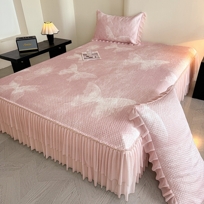 91家纺网 家纺一手货源 找家纺 诺梵家纺 2026新款冰豆豆PE高分子凉感双层床裙款凉席 蝶影-粉