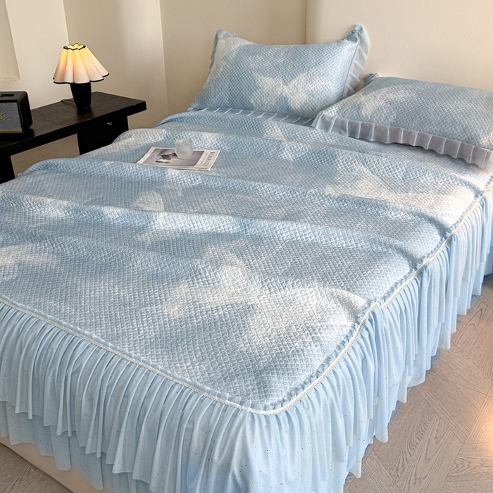 91家纺网 家纺一手货源 找家纺 诺梵家纺 2026新款冰豆豆PE高分子凉感双层床裙款凉席 蝶影-蓝