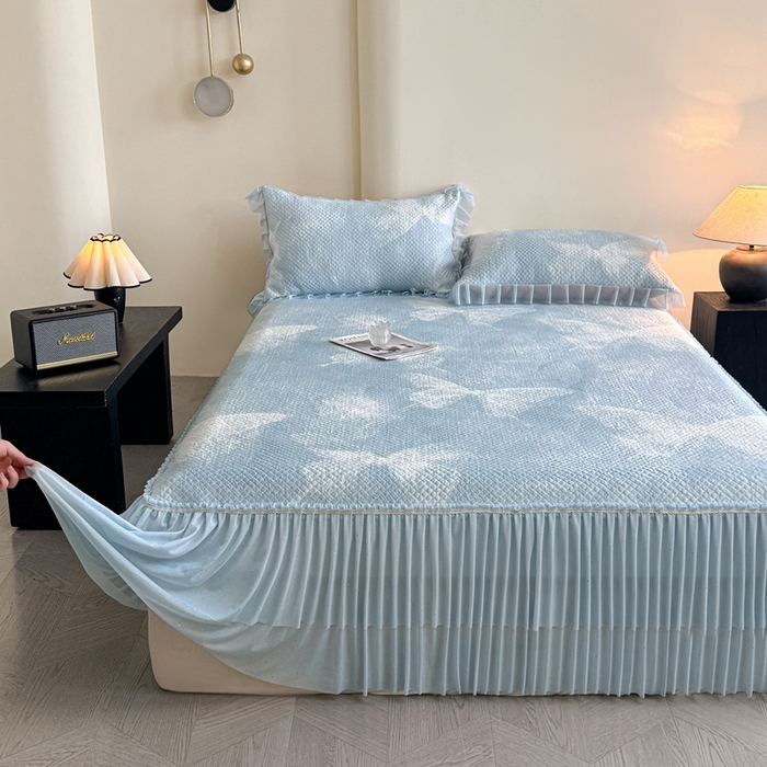 91家纺网 家纺一手货源 找家纺 诺梵家纺 2026新款冰豆豆PE高分子凉感双层床裙款凉席 蝶影-蓝