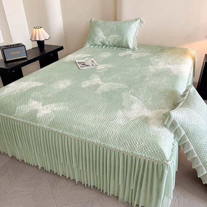 91家纺网 家纺一手货源 找家纺 诺梵家纺 2026新款冰豆豆PE高分子凉感双层床裙款凉席 蝶影-绿