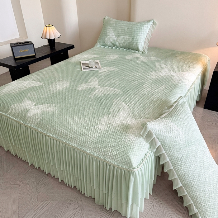 91家纺网 家纺一手货源 找家纺 诺梵家纺 2026新款冰豆豆PE高分子凉感双层床裙款凉席 蝶影-绿