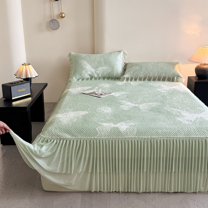 91家纺网 家纺一手货源 找家纺 诺梵家纺 2026新款冰豆豆PE高分子凉感双层床裙款凉席 蝶影-绿