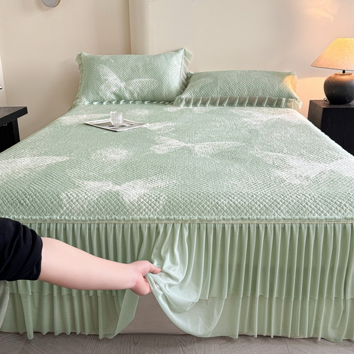 91家纺网 家纺一手货源 找家纺 诺梵家纺 2026新款冰豆豆PE高分子凉感双层床裙款凉席 蝶影-绿