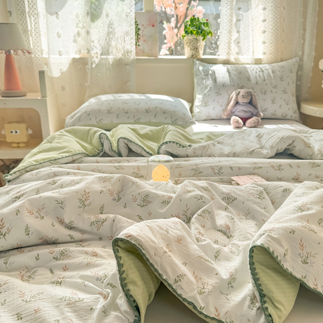 91家纺网 家纺一手货源 找家纺 雅蔓依家纺 2026春夏新款三角针贝壳边木棉云感双层纱棉花夏被夏凉被空调被 密林