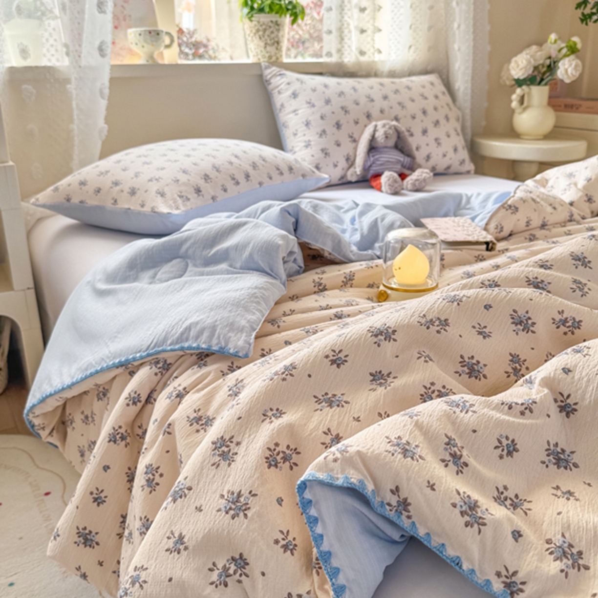 91家纺网 家纺一手货源 找家纺 雅蔓依家纺 2026春夏新款三角针贝壳边木棉云感双层纱棉花夏被夏凉被空调被 墨兰