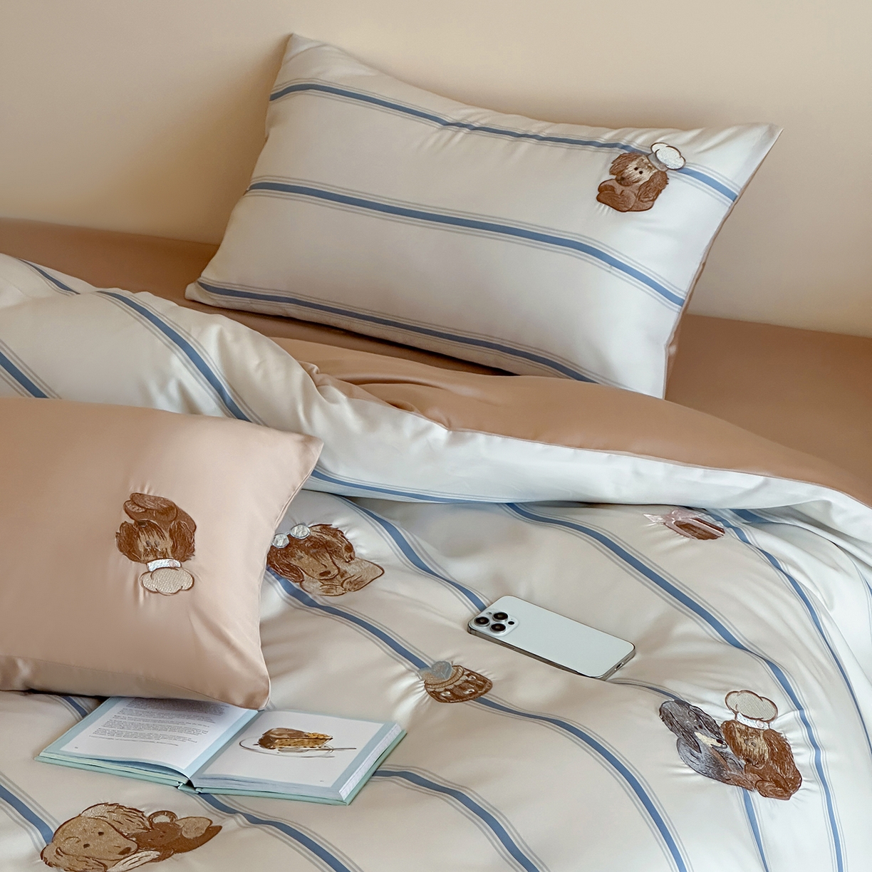 91家纺网 家纺一手货源 找家纺 （总）沐珩家纺 2026新款兰精60s数码条纹天丝绣花四件套