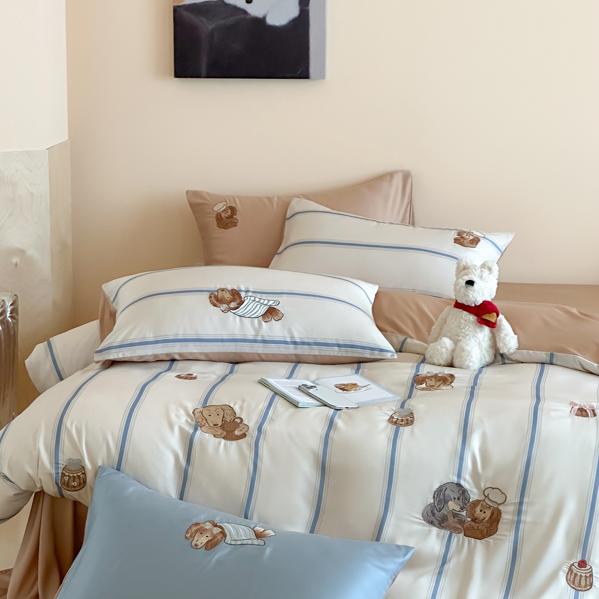 91家纺网 家纺一手货源 找家纺 沐珩家纺 2026新款兰精60s数码条纹天丝绣花四件套 冰萃可露丽