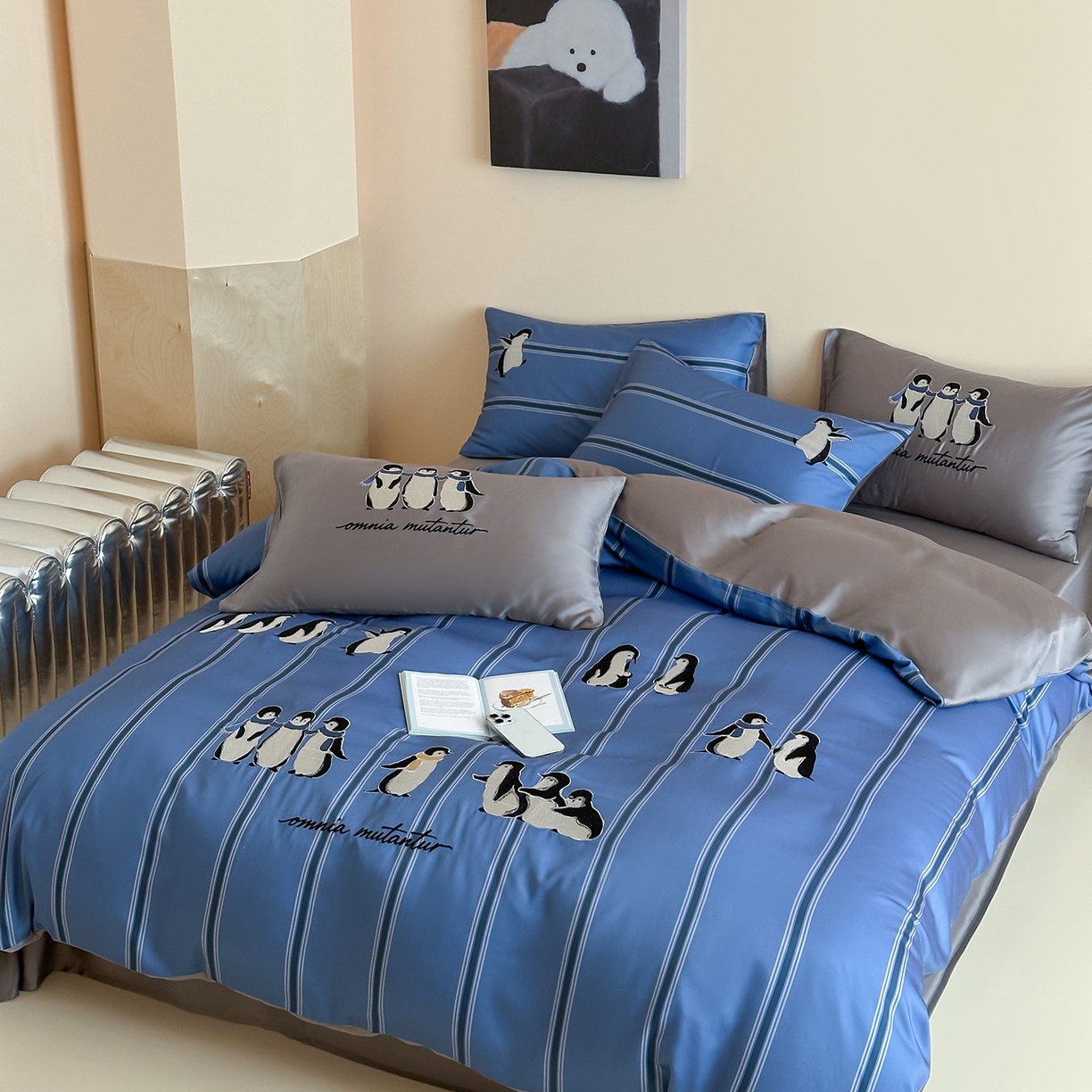 91家纺网 家纺一手货源 找家纺 沐珩家纺 2026新款兰精60s数码条纹天丝绣花四件套 极地冰蓝