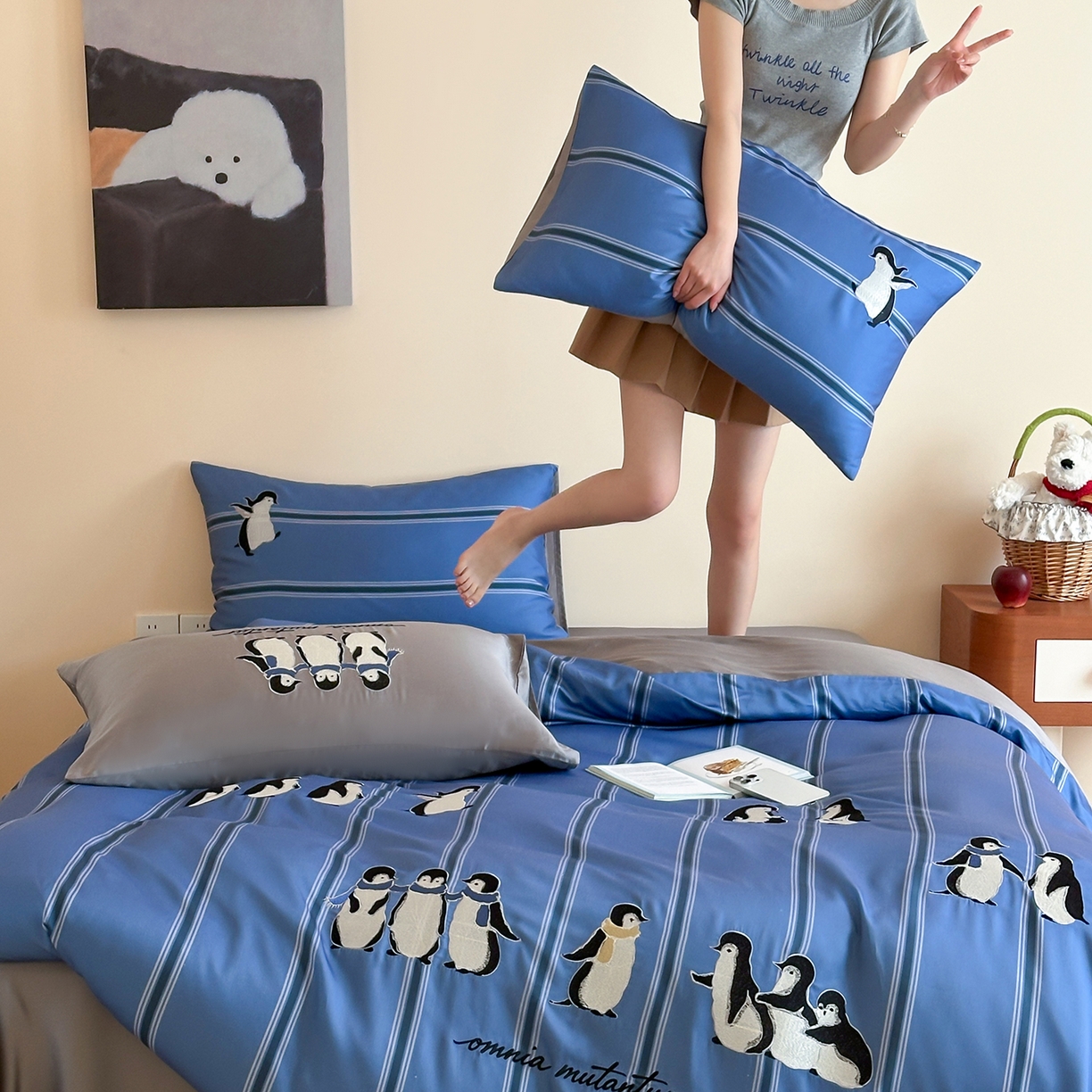 91家纺网 家纺一手货源 找家纺 沐珩家纺 2026新款兰精60s数码条纹天丝绣花四件套 极地冰蓝