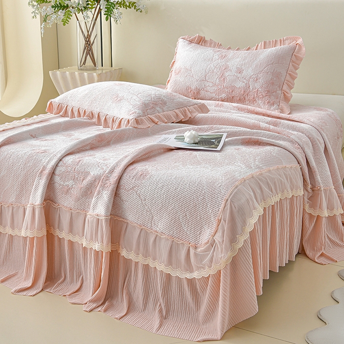 91家纺网 家纺一手货源 找家纺 （总）诺梵家纺 2026新款凉豆豆PE高分子凉感花边床裙凉席三件套