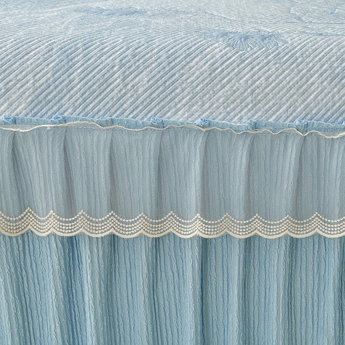 91家纺网 家纺一手货源 找家纺 诺梵家纺 2026新款凉豆豆PE高分子凉感花边床裙凉席三件套 松间月-蓝