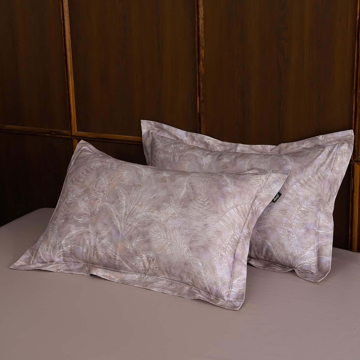 91家纺网 家纺一手货源 找家纺 金昱纺 2026新款全棉50S长绒棉数码印花宽边埋绳款四件套（带精美礼盒包装） 黛秋-粉