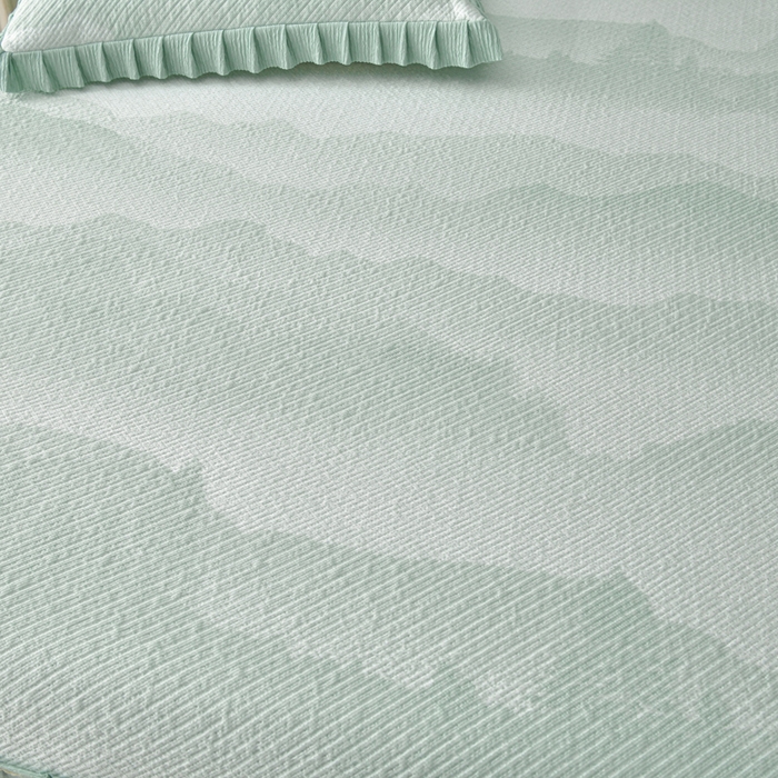 91家纺网 家纺一手货源 找家纺 诺梵家纺 2026新款凉豆豆PE高分子凉感花边床裙凉席三件套 见山-绿