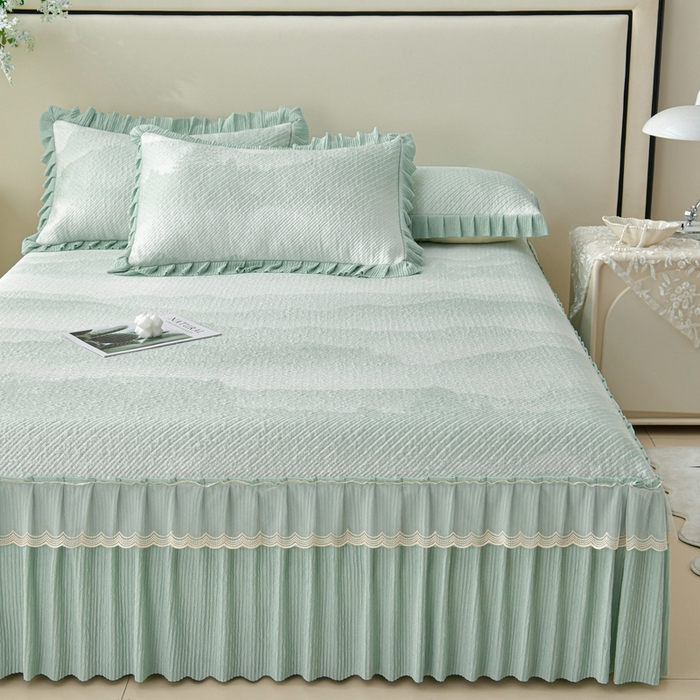 91家纺网 家纺一手货源 找家纺 诺梵家纺 2026新款凉豆豆PE高分子凉感花边床裙凉席三件套 见山-绿