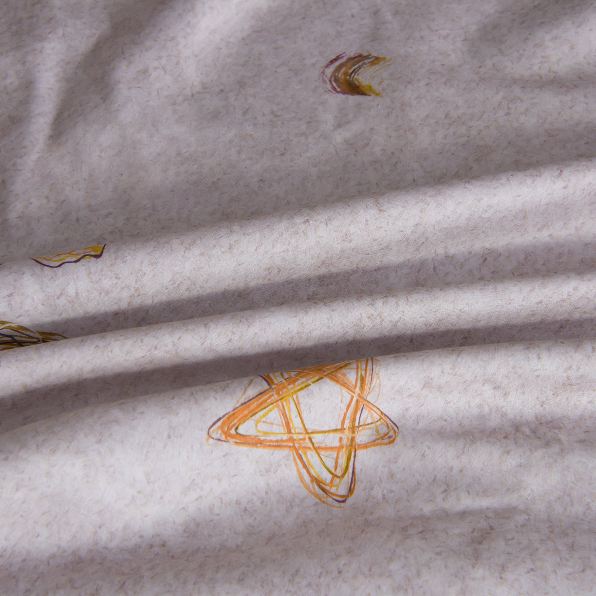 91家纺网 家纺一手货源 找家纺 金昱纺 2026新款全棉50S长绒棉数码印花宽边埋绳款四件套（带精美礼盒包装） 花织软梦