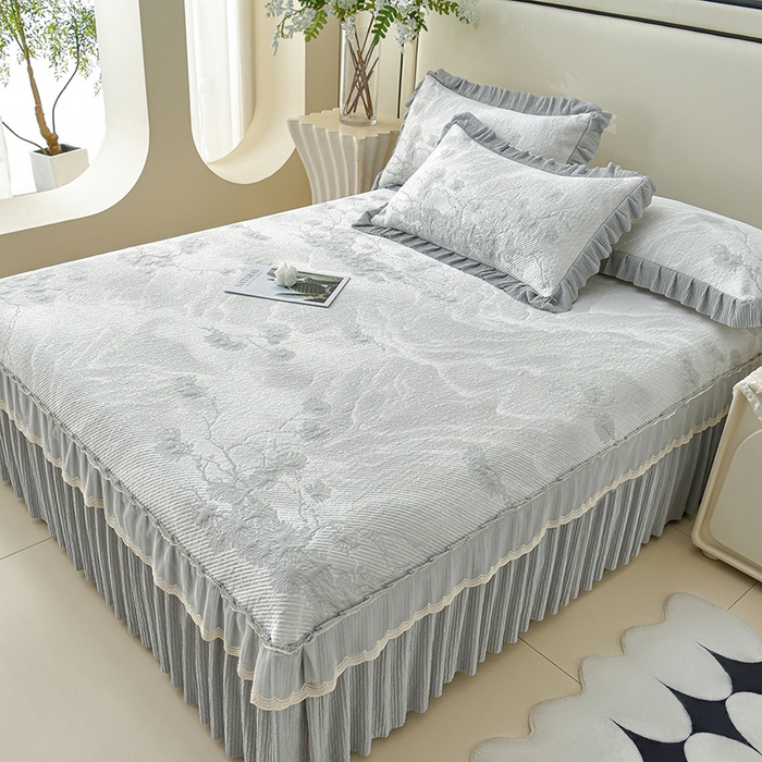 91家纺网 家纺一手货源 找家纺 诺梵家纺 2026新款凉豆豆PE高分子凉感花边床裙凉席三件套 松间月-灰