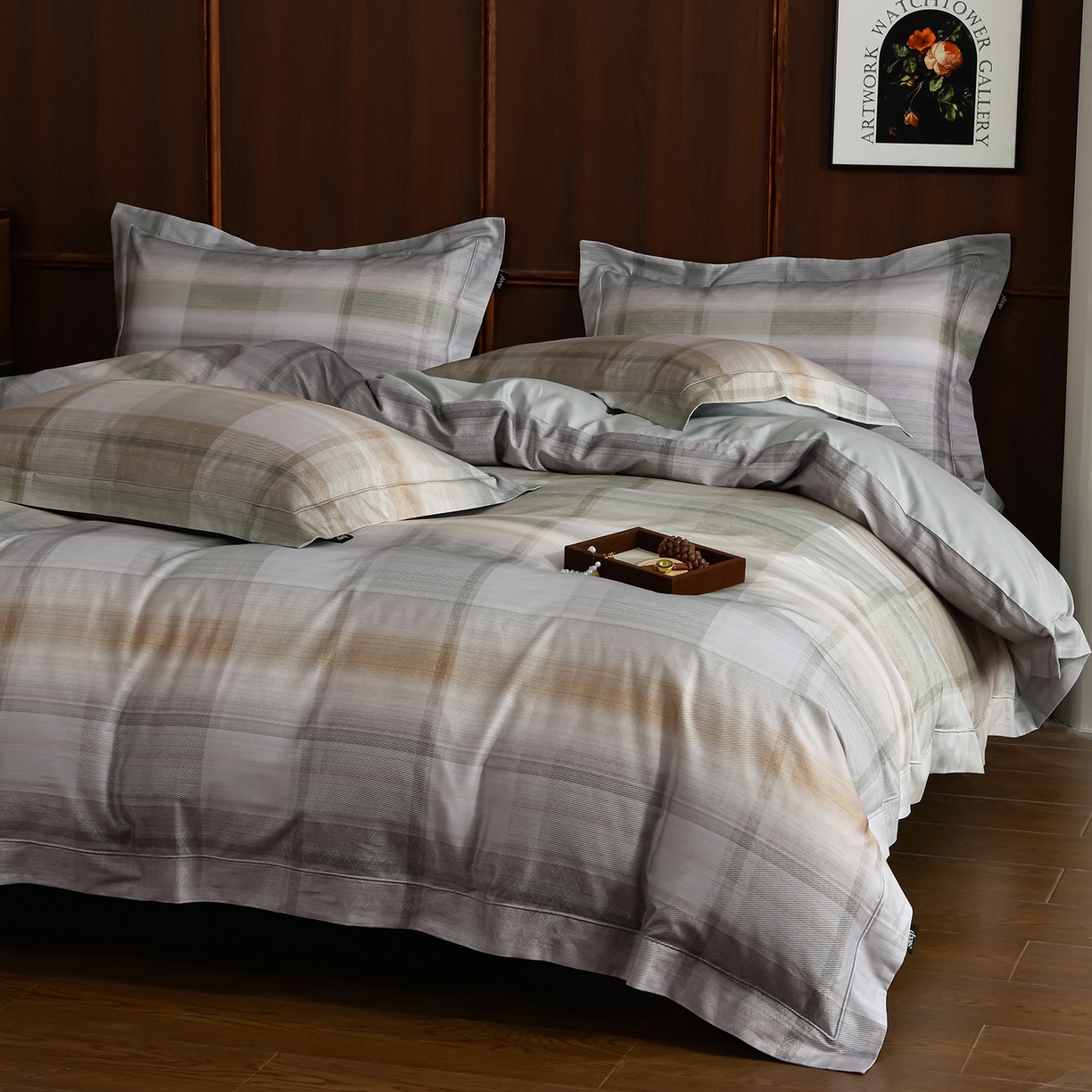 91家纺网 家纺一手货源 找家纺 金昱纺 2026新款全棉50S长绒棉数码印花宽边埋绳款四件套（带精美礼盒包装） 摩卡-绿