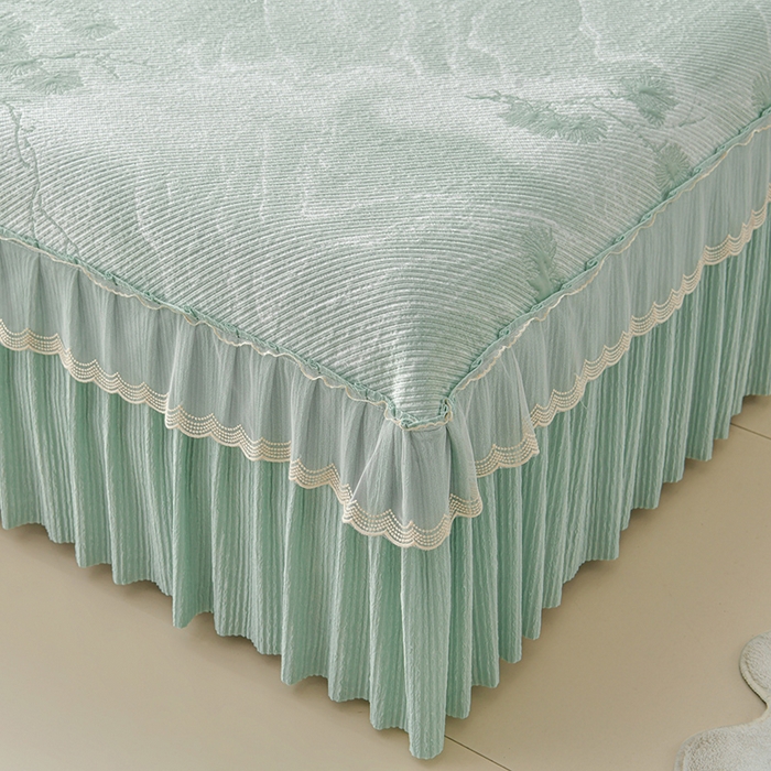 91家纺网 家纺一手货源 找家纺 诺梵家纺 2026新款凉豆豆PE高分子凉感花边床裙凉席三件套 松间月-绿