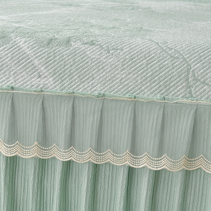 91家纺网 家纺一手货源 找家纺 诺梵家纺 2026新款凉豆豆PE高分子凉感花边床裙凉席三件套 松间月-绿