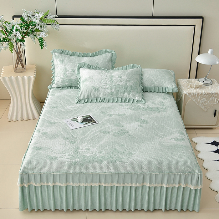 91家纺网 家纺一手货源 找家纺 诺梵家纺 2026新款凉豆豆PE高分子凉感花边床裙凉席三件套 松间月-绿