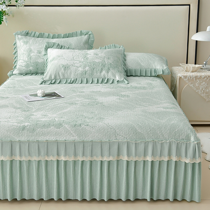 91家纺网 家纺一手货源 找家纺 诺梵家纺 2026新款凉豆豆PE高分子凉感花边床裙凉席三件套 松间月-绿