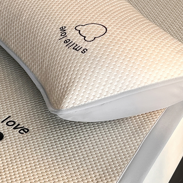 91家纺网 家纺一手货源 找家纺 （总）2026新款夏季A类绣花PE冰豆豆冰丝凉席枕套凉感家用单人学生宿舍48×74cm一只一对-八宝熊枕套