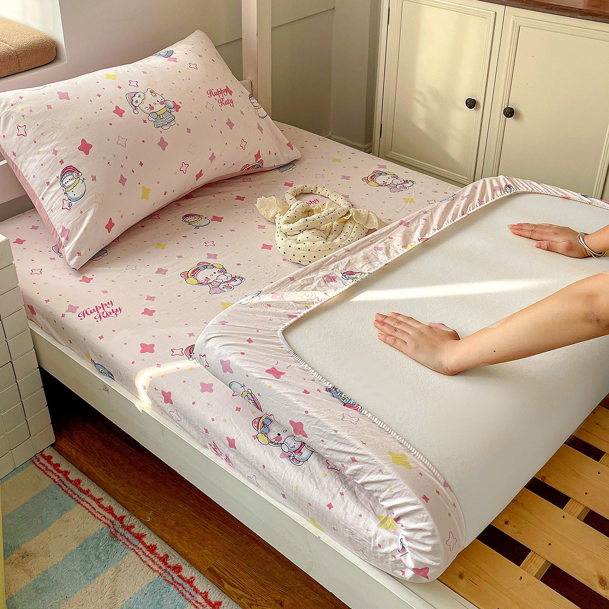 91家纺网 家纺一手货源 找家纺 （总）纽缦家纺 2026新款A类105g仿棉四件套古法水洗棉学生单床笠