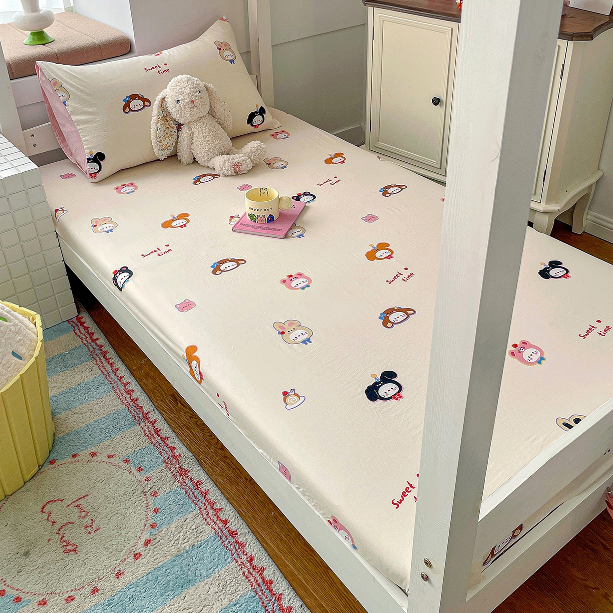 91家纺网 家纺一手货源 找家纺 （总）纽缦家纺 2026新款A类105g仿棉四件套古法水洗棉学生单床笠