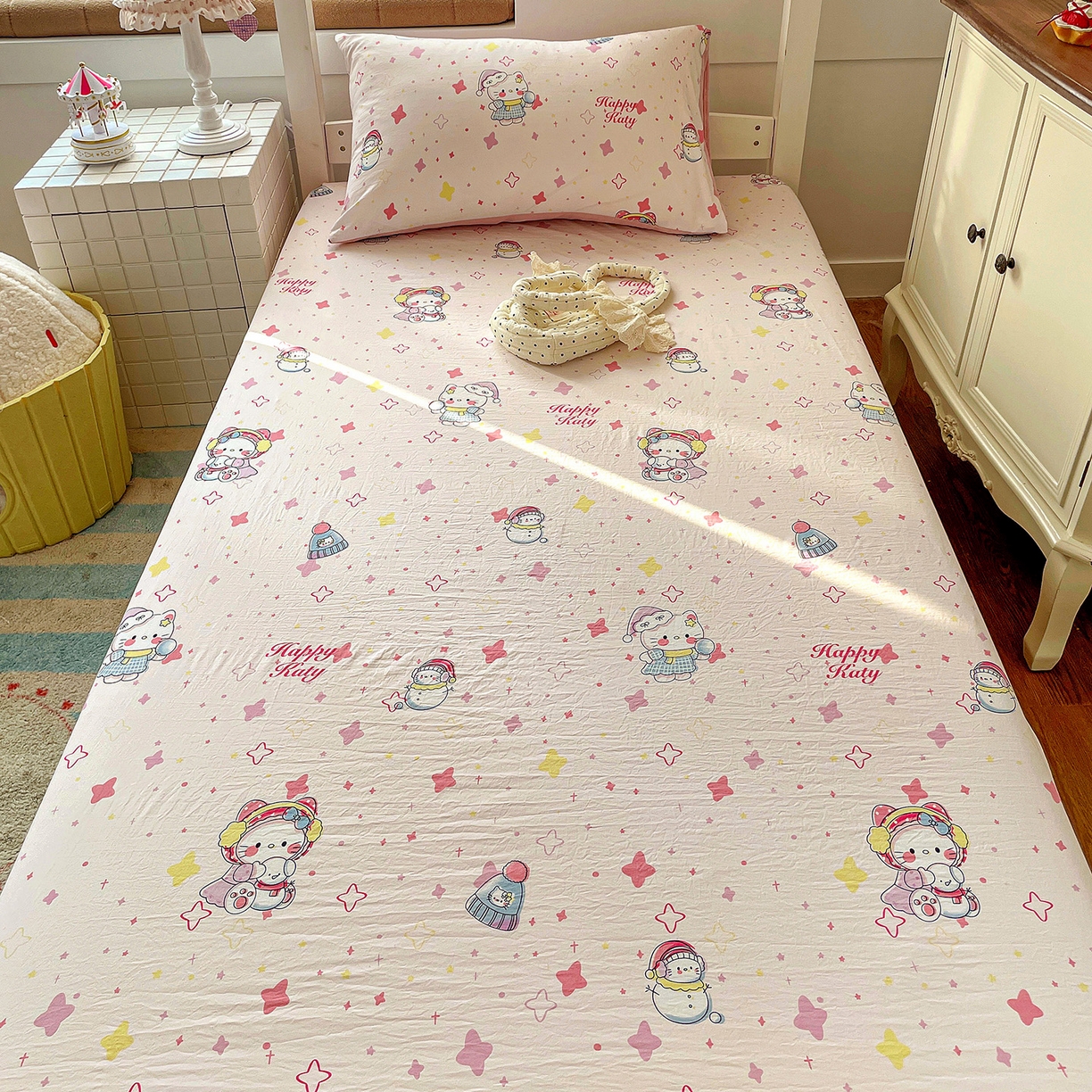 91家纺网 家纺一手货源 找家纺 （总）纽缦家纺 2026新款A类105g仿棉四件套古法水洗棉学生单床笠