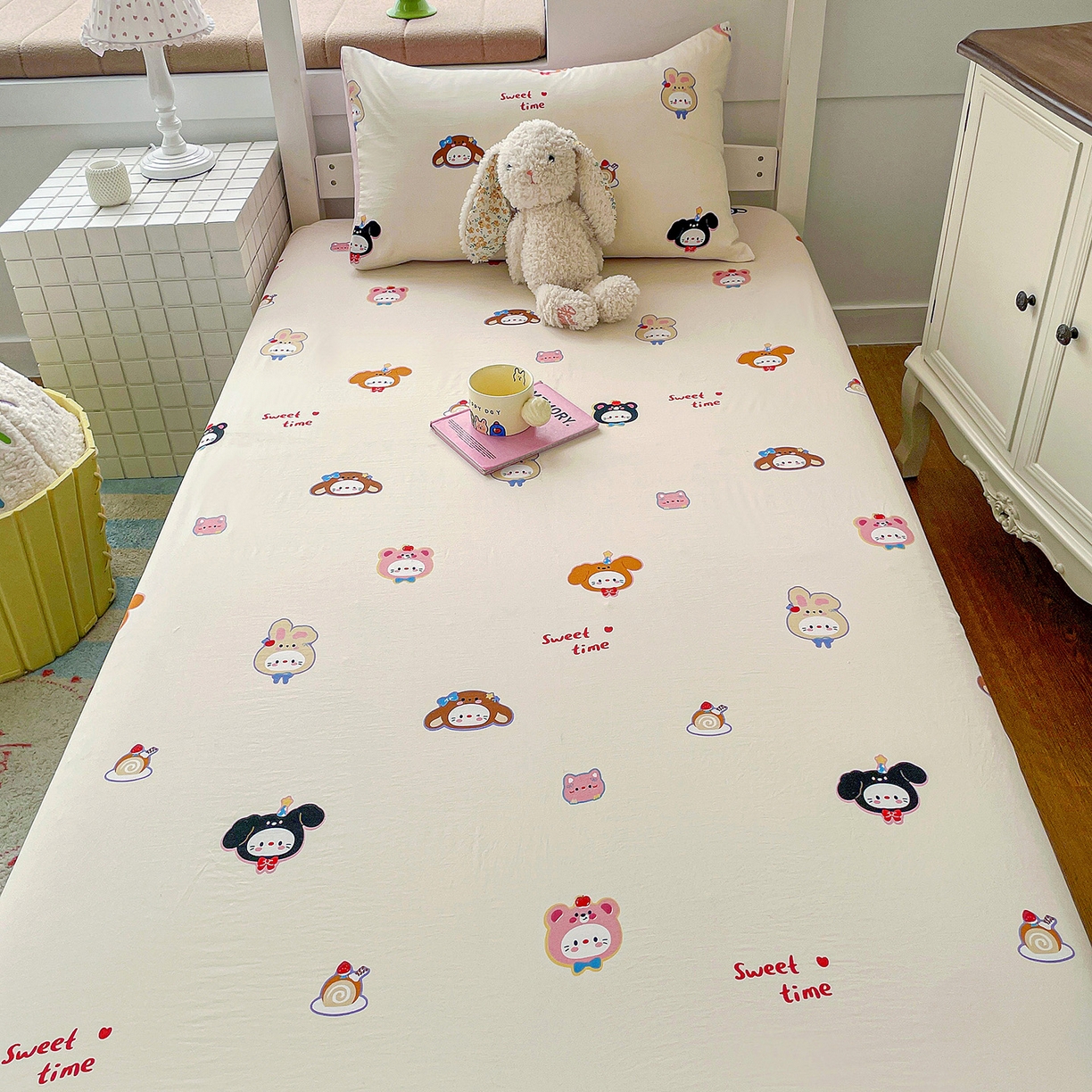 91家纺网 家纺一手货源 找家纺 纽缦家纺 2026新款A类105g仿棉四件套古法水洗棉学生单床笠 慕尼