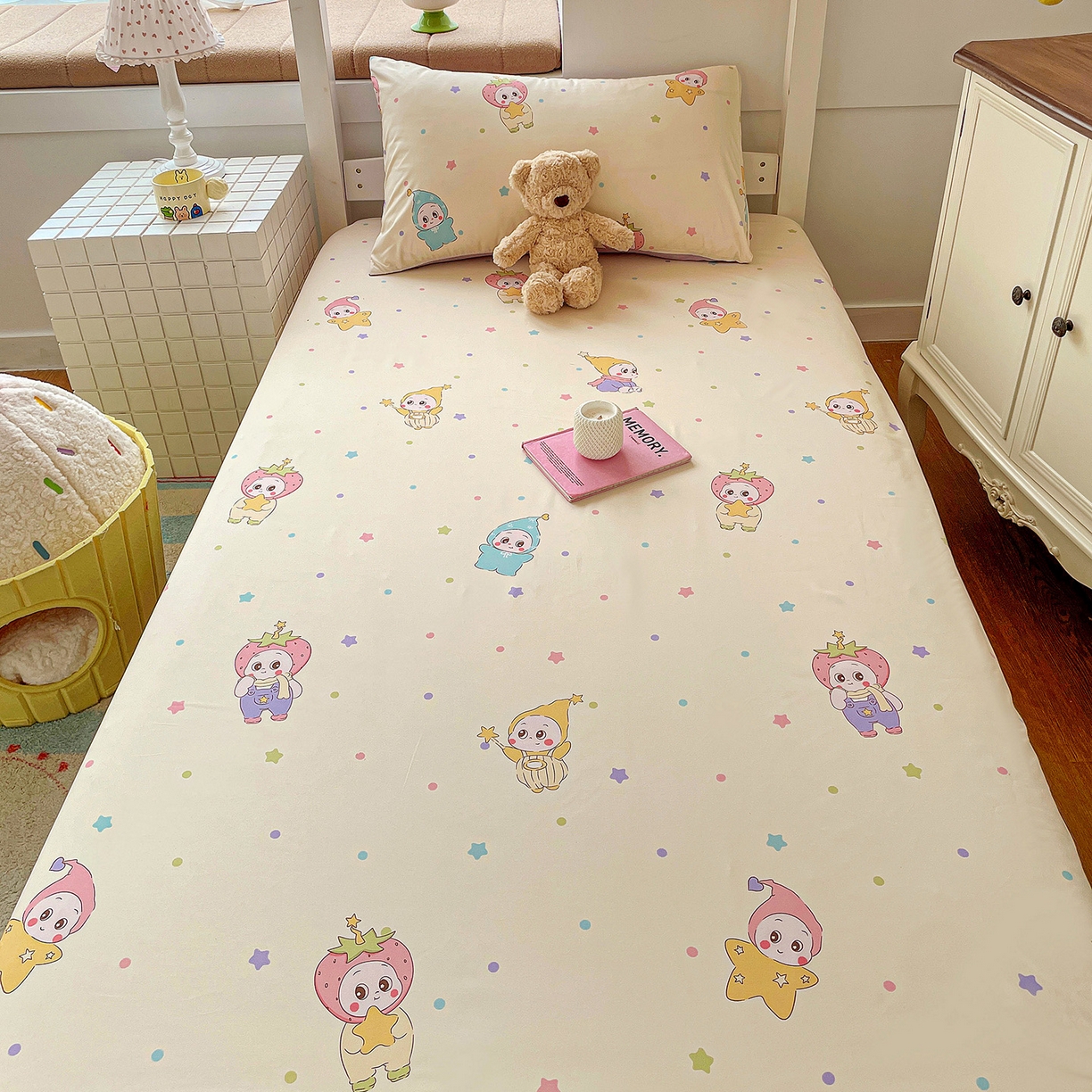 91家纺网 家纺一手货源 找家纺 纽缦家纺 2026新款A类105g仿棉四件套古法水洗棉学生单床笠 星星