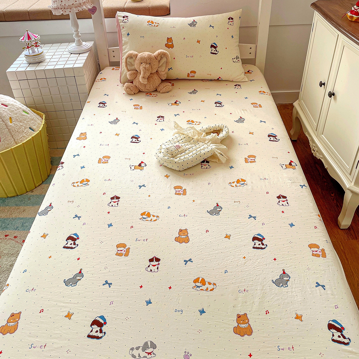 91家纺网 家纺一手货源 找家纺 纽缦家纺 2026新款A类105g仿棉四件套古法水洗棉学生单床笠 洛奇