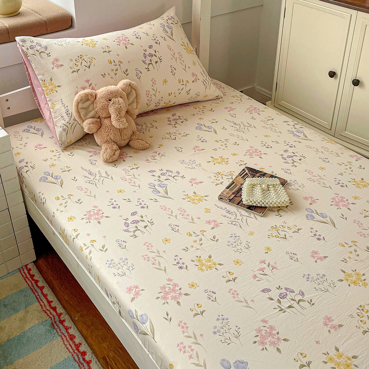 91家纺网 家纺一手货源 找家纺 纽缦家纺 2026新款A类105g仿棉四件套古法水洗棉学生单床笠 聆风