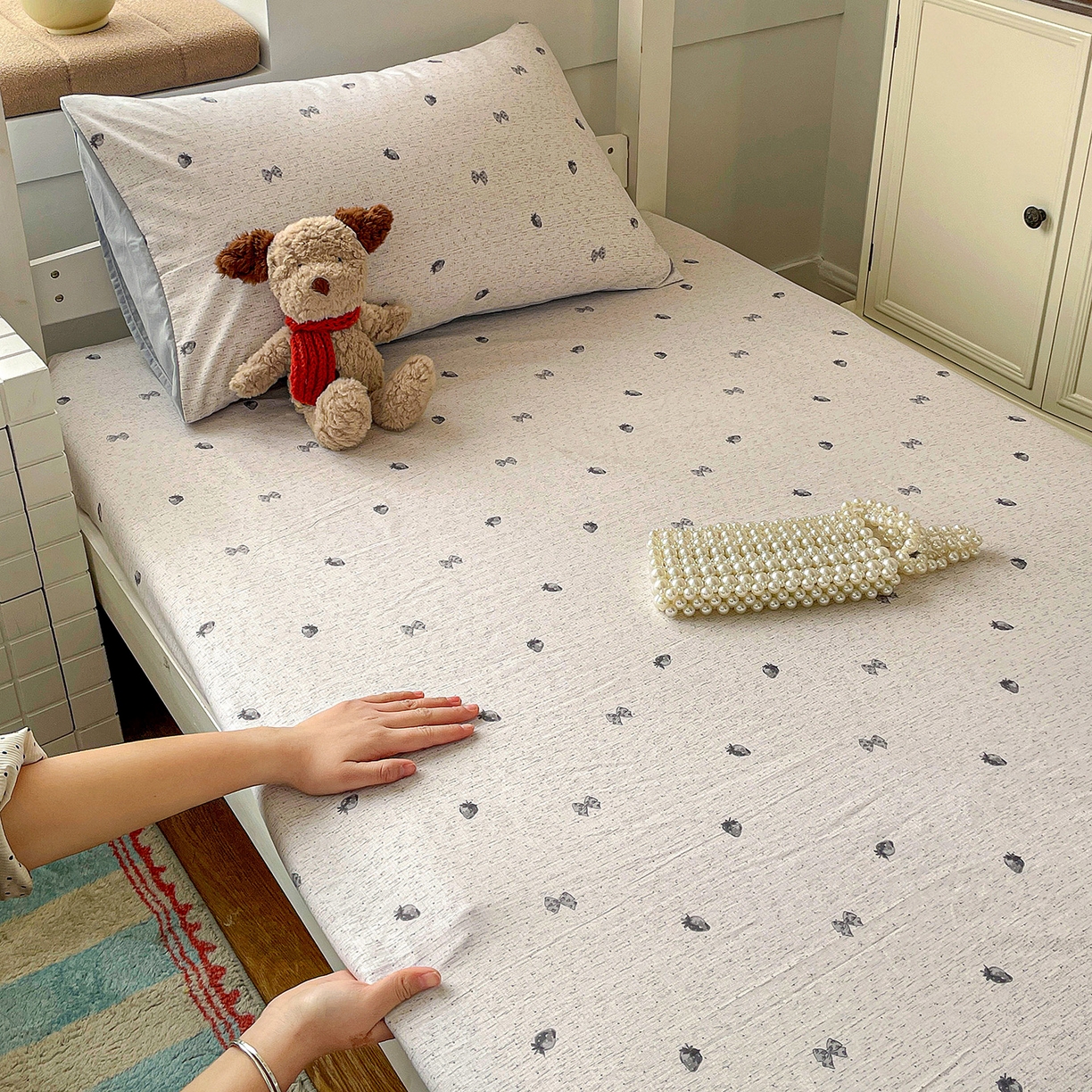 91家纺网 家纺一手货源 找家纺 纽缦家纺 2026新款A类105g仿棉四件套古法水洗棉学生单床笠 初春灰