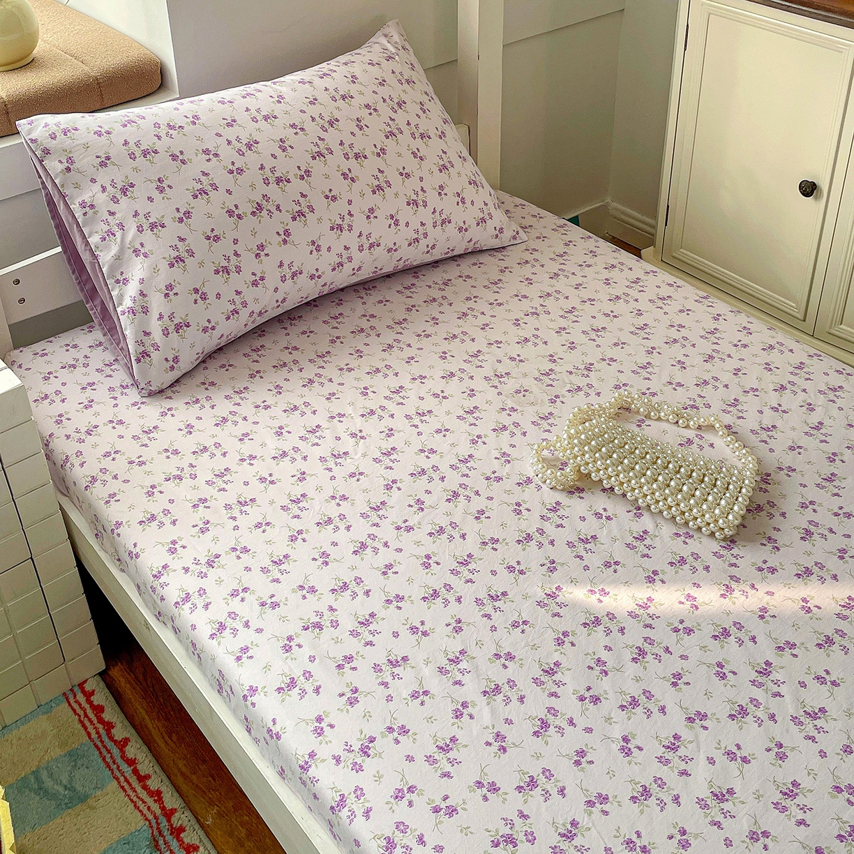 91家纺网 家纺一手货源 找家纺 纽缦家纺 2026新款A类105g仿棉四件套古法水洗棉学生单床笠 波影紫