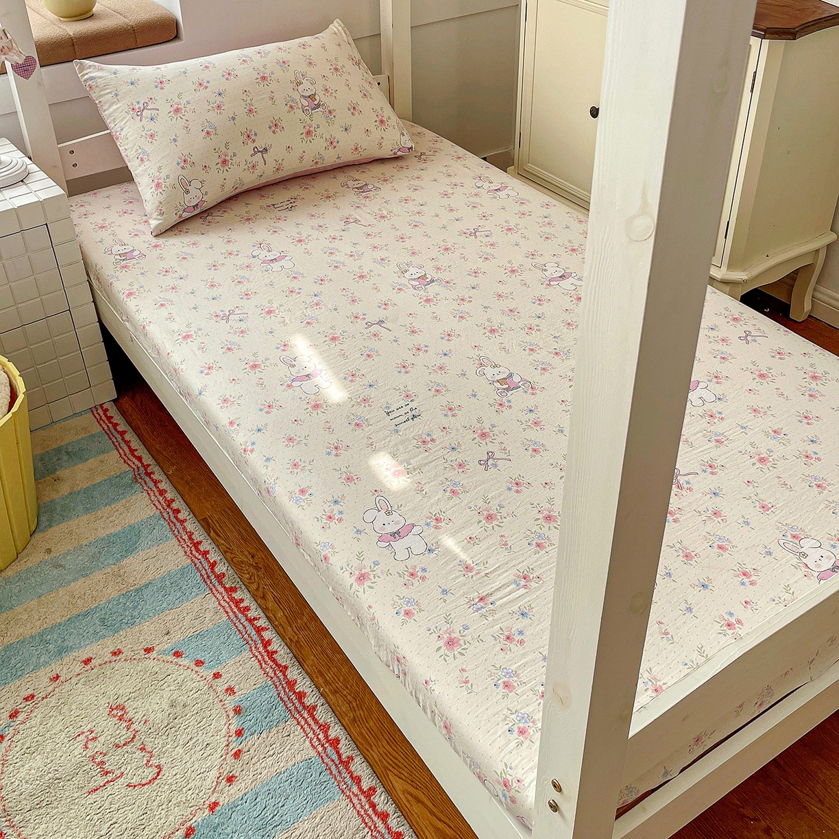 纽缦家纺 2026新款A类105g仿棉四件套古法水洗棉学生单床笠 美丽小兔