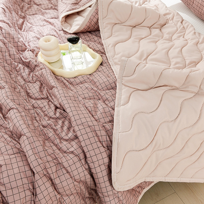 91家纺网 家纺一手货源 找家纺 圣楚家纺 2026新款清柔水洗夏被被子被芯 潮格