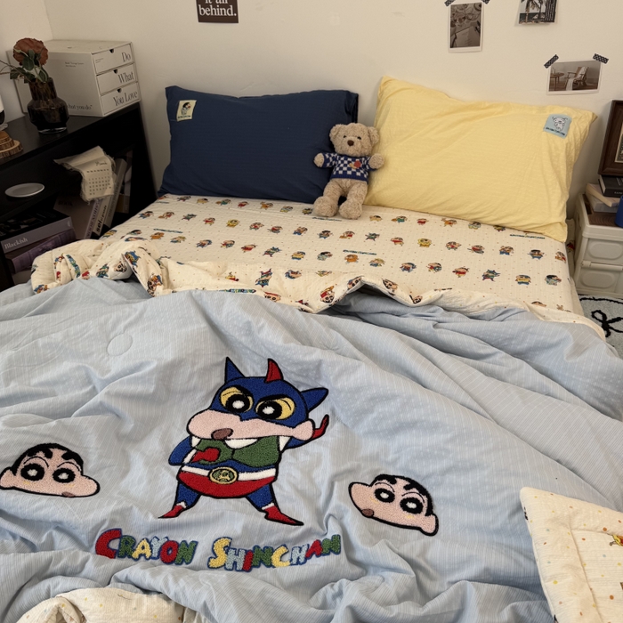 91家纺网 家纺一手货源 找家纺 三元色 2026新款正版蜡笔小新泡芙双层纱夏被夏凉被 动感超人