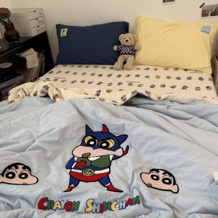 91家纺网 家纺一手货源 找家纺 三元色 2026新款正版蜡笔小新泡芙双层纱夏被夏凉被 动感超人