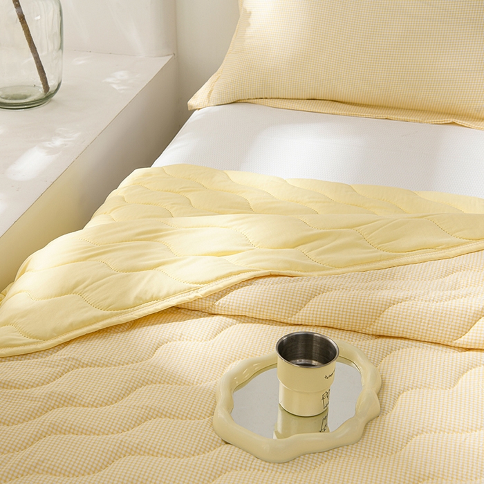 91家纺网 家纺一手货源 找家纺 圣楚家纺 2026新款清柔水洗夏被被子被芯 唯一-黄